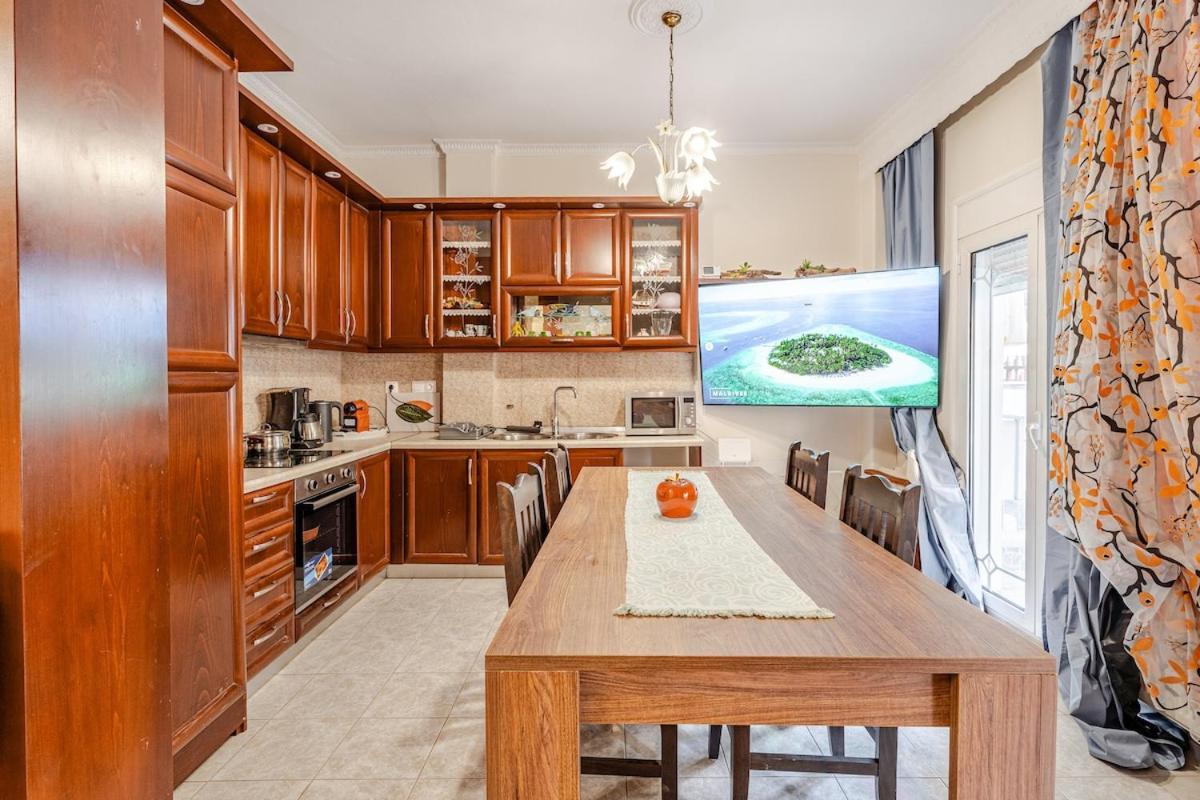 Fully Equipped And Family Friendly Skg Center Lägenhet Thessaloníki Exteriör bild